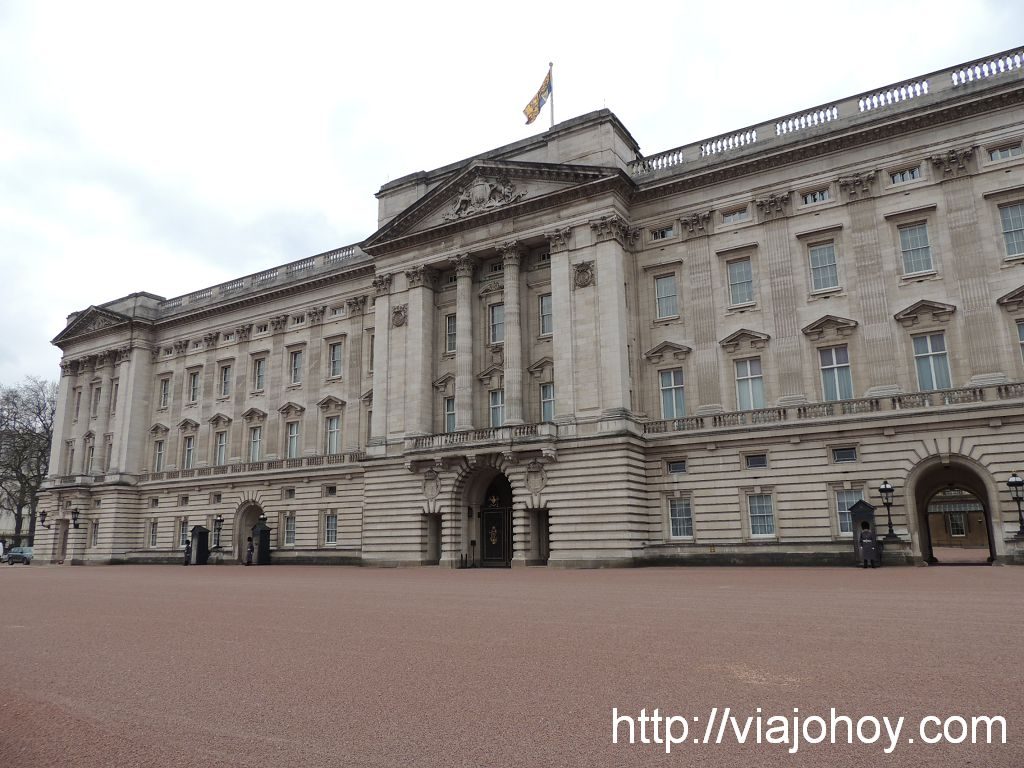 Buckingham-Palace-viajohoy-com003