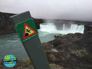 cascada-godafoss-islandia-viajohoy23
