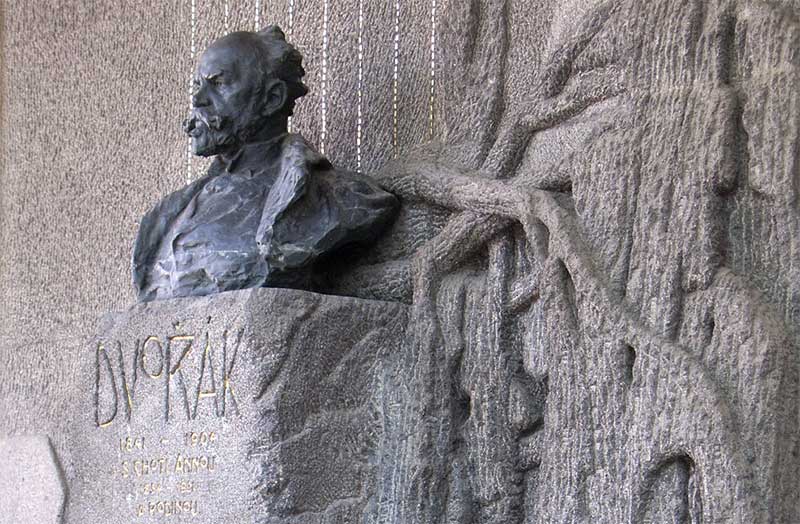 Sepulcro de Antonín Dvorák