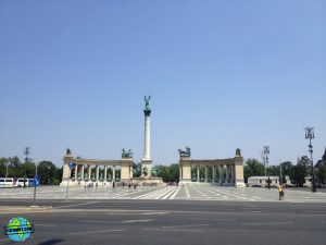 plaza-heroes-budapest-viajohoy-1